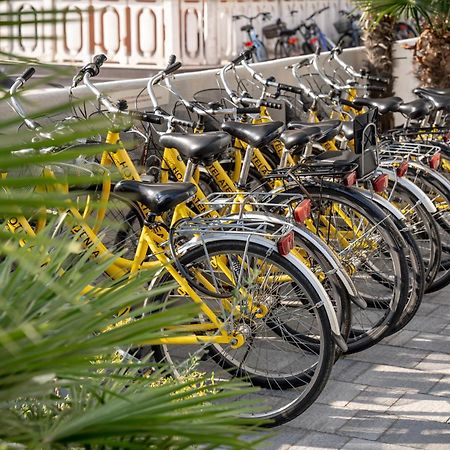 Hotel Atenea Golden Star Caorle Zewnętrze zdjęcie