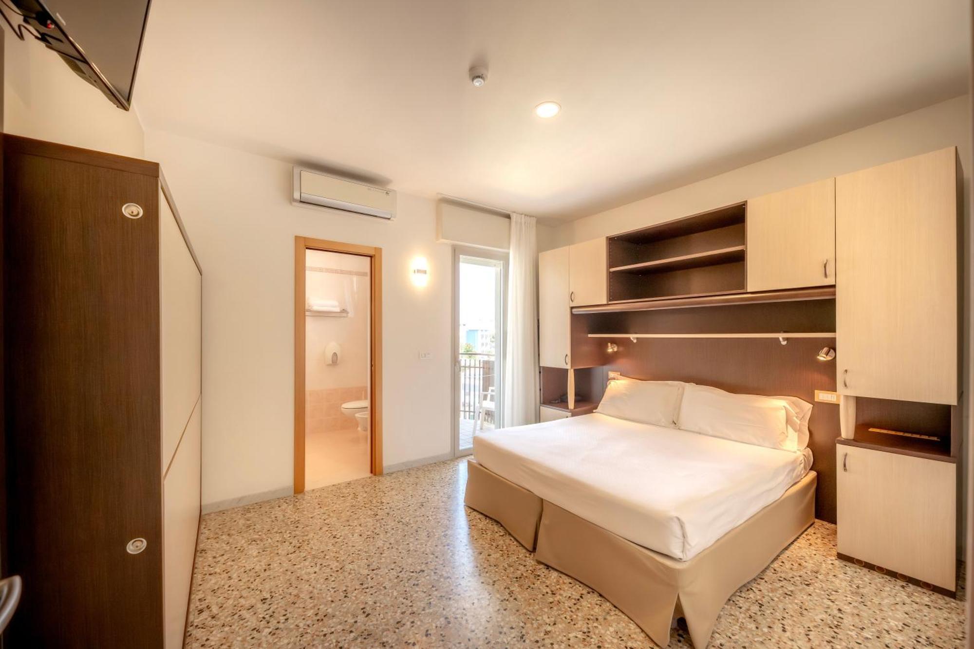 Hotel Atenea Golden Star Caorle Zewnętrze zdjęcie