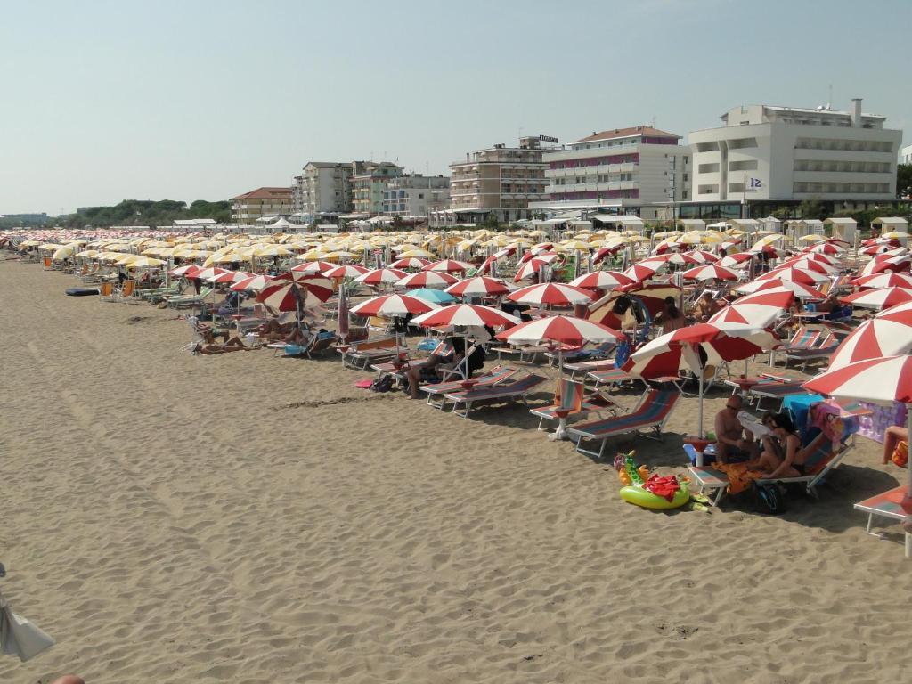Hotel Atenea Golden Star Caorle Zewnętrze zdjęcie